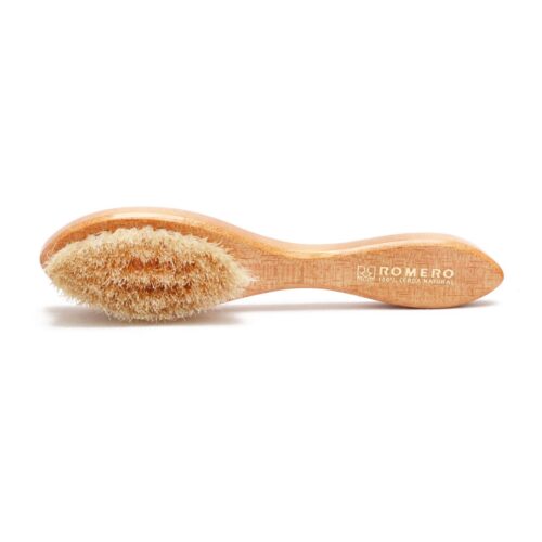 Cepillo Facial Natural de Madera Romero, limpia los poros