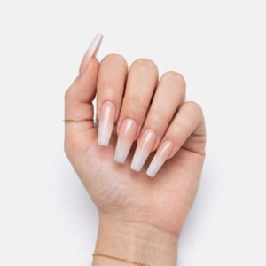 Extensiones de uñas profesionales con tips, uñas postizas y formas esculturales para manicure