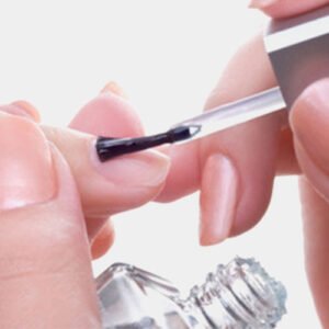 Tratamientos para uñas con fortalecedores, calcio y aceites para cutícula